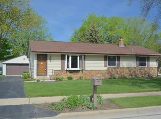 1524 Minor Ln, Waukesha, WI 53189