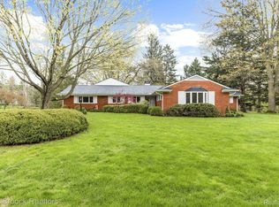 25886 Hersheyvale Dr, Franklin, MI
