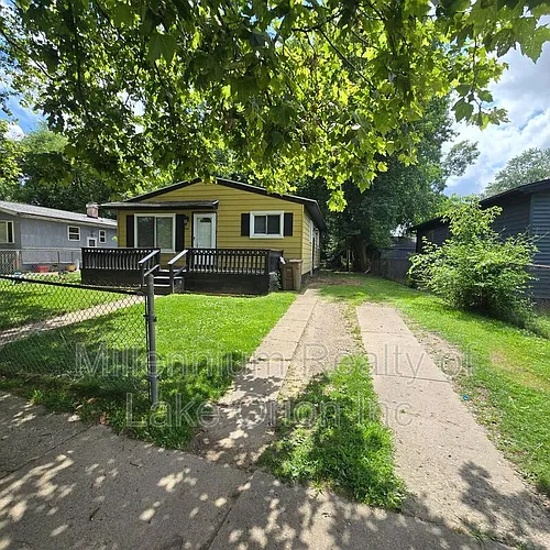 749 Stanley Ave Photo 1