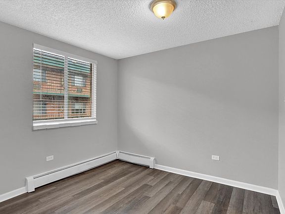 5th image of 1380 Moline St #2562472