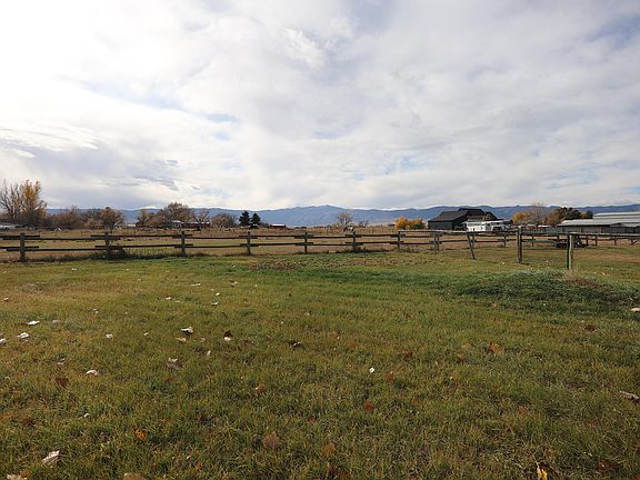 4th image of 53 Sherri View Dr