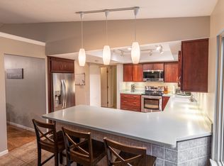 1240 Walnut Valley Ln, Dayton, OH 45458