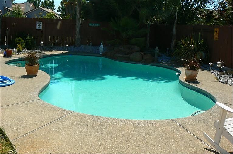 2nd image of 9347 Cedarview Way