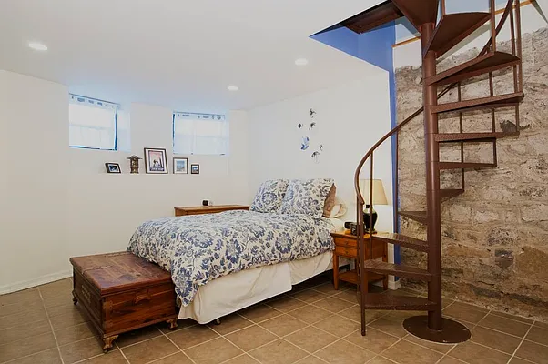 Sold by Temple Morrow LLC | media 1