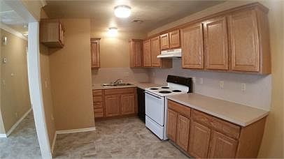 1st image of 1124 N Gardner Ave