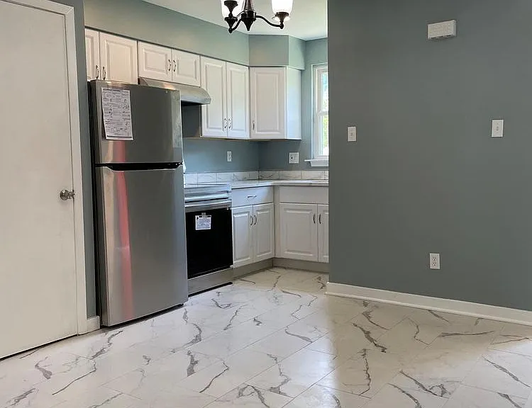 619 Tara Dr — Photo 3