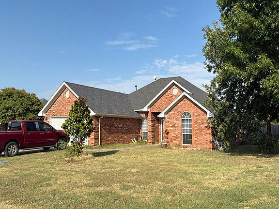 2nd image of 409 Blackmon Trl