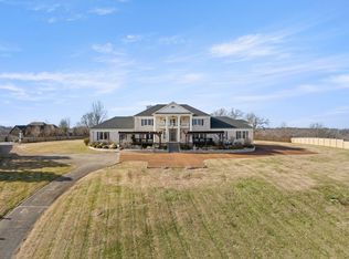201 Vineyard Way, Lebanon, TN 37087