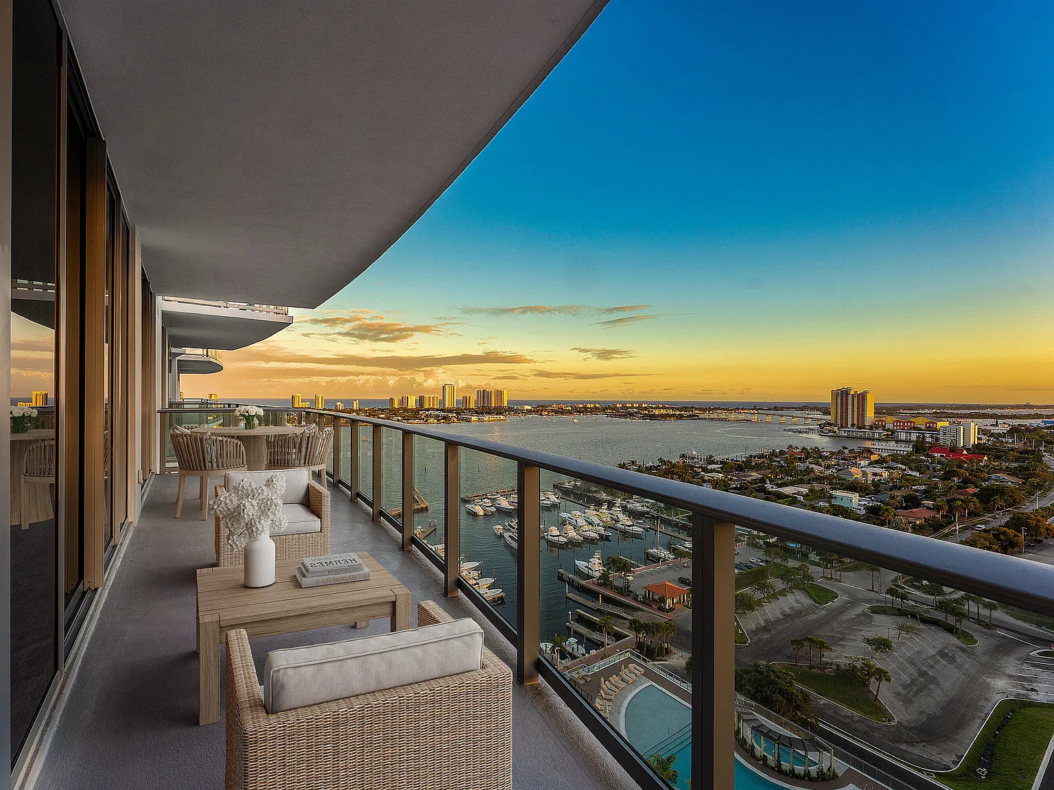 Nautilus 220/North Tower — Photo 2