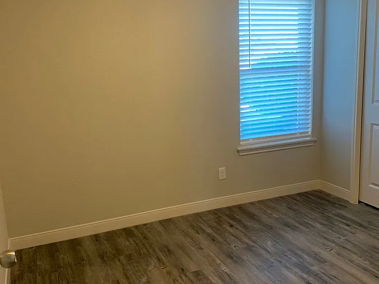 Saddlewood Apartments — Photo 106