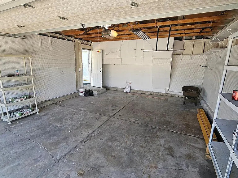 4244 S Bahama St — Photo 33
