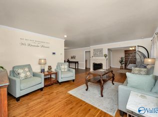 1205 Bailey Cove Cir SE APT B, Huntsville, AL 35802