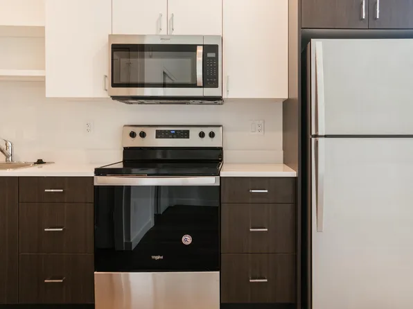 7448 N Saint Louis Ave #101, Portland, OR 97203