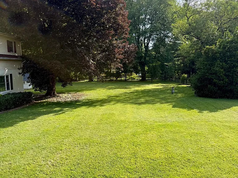 353 S Old Middletown Rd — Photo 5