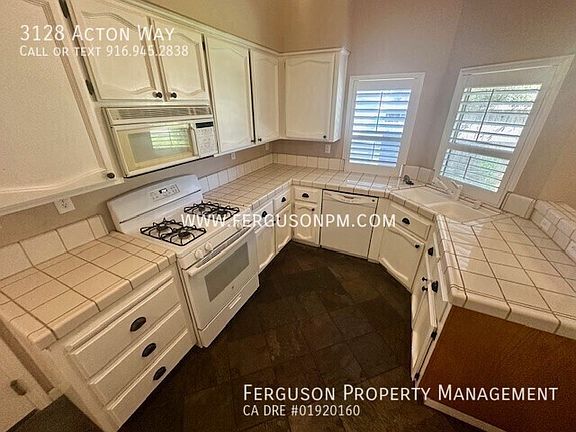 4th image of 3128 Acton Way