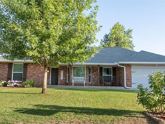 3rd image of 11148 Folkstone Dr
