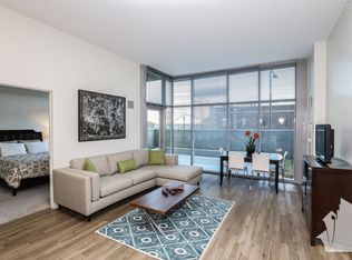810 W Grace St APT 1802, Chicago, IL 60613