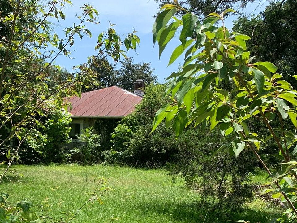 2nd image of 82 Grange Hall Rd