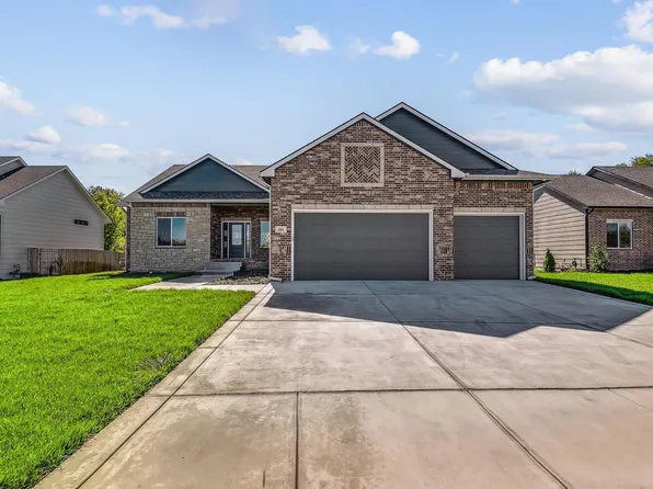 161 E River Birch St, Haysville, KS 67060