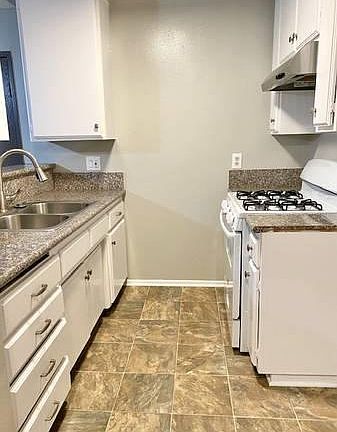 3rd image of 5000 Echo St APT 14