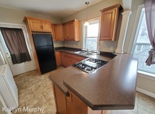 2122 W 4th St APT 3, Duluth, MN 55806