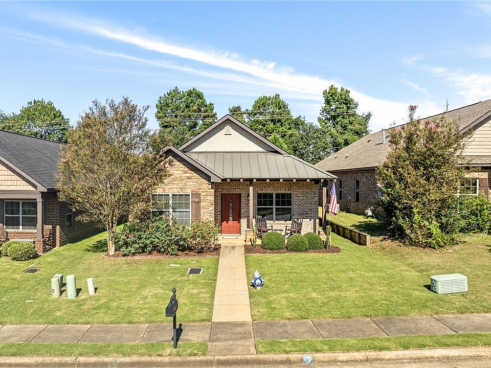 1st image of 2693 Canal Ct