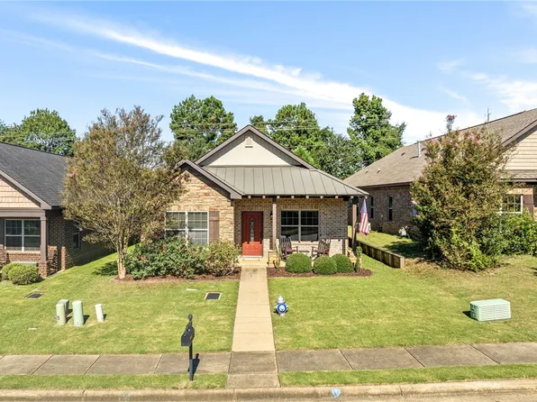 2693 Canal Ct, Auburn, AL 36830