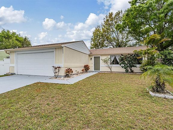 5th image of 604R Bay Lake Trl