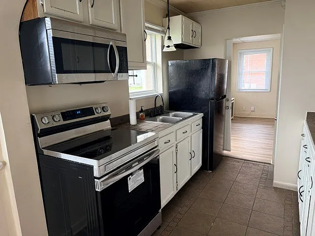 2 bed, 918 sqft, $1,200 — Photo 4