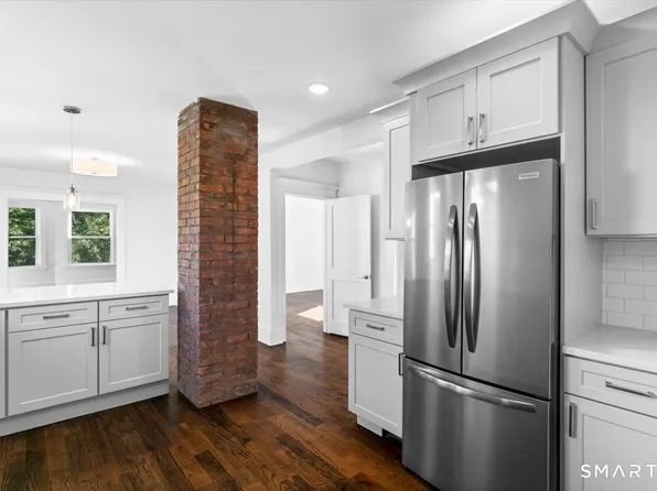954 Elm St #2, New Haven, CT 06511