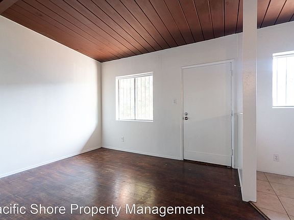 3rd image of 351 Douglas St APT F
