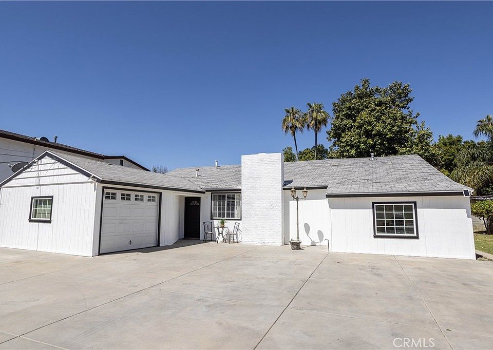 1st image of 8525 Kester Ave