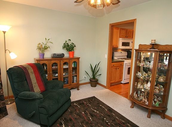 5th image of 1351 Wood Dr