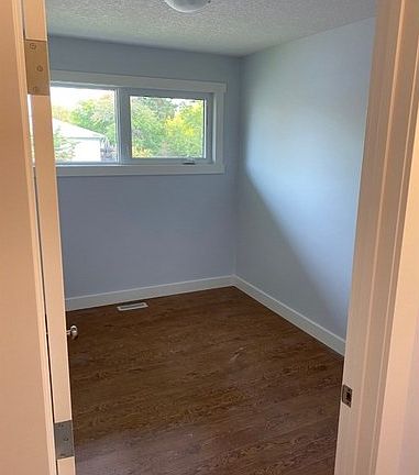 2nd image of 4602 46th Ave