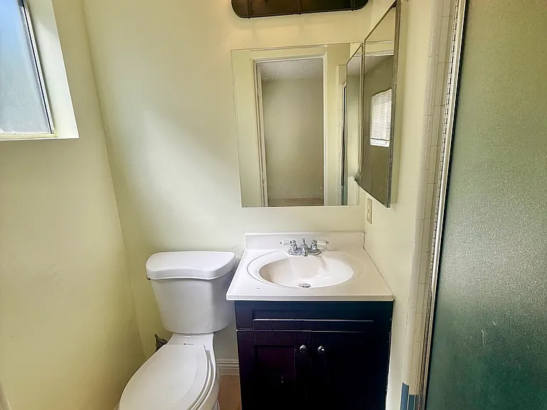 1629 Franklin St #2 — Photo 7