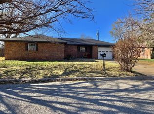 2005 N 20th St, Memphis, TX 79245