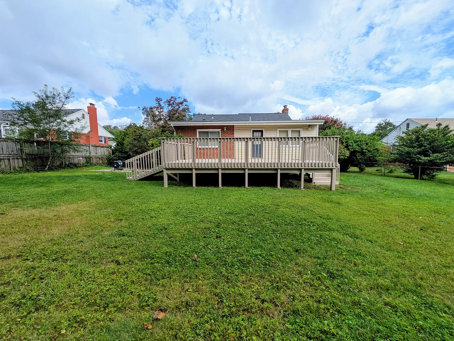 7205 Wayne Dr — Photo 2