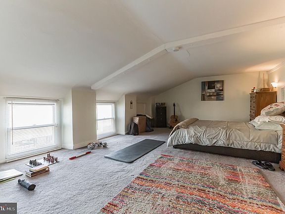 2nd image of 4340-42 Cresson St