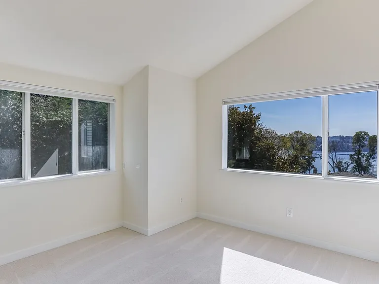 8158 W Mercer Way — Photo 22