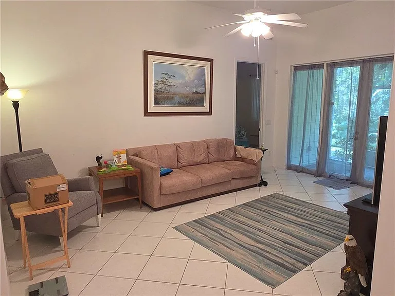 417 Pineapple Sq SW #417 — Photo 5