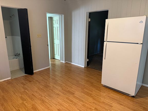 3rd image of 623 N 14th St