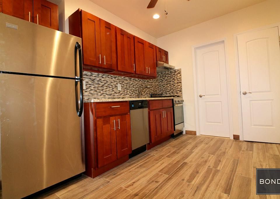 2nd image of 208 E 21st St APT 2C
