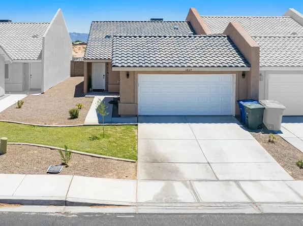 3827 S Desert Sky Dr, Yuma, AZ 85365