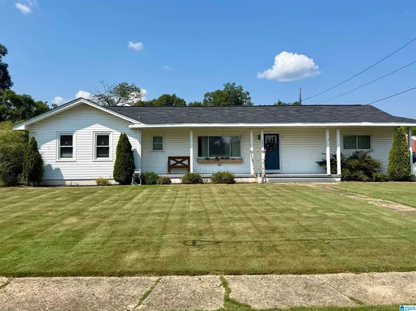 402 Mildred St, Columbiana, AL 35051