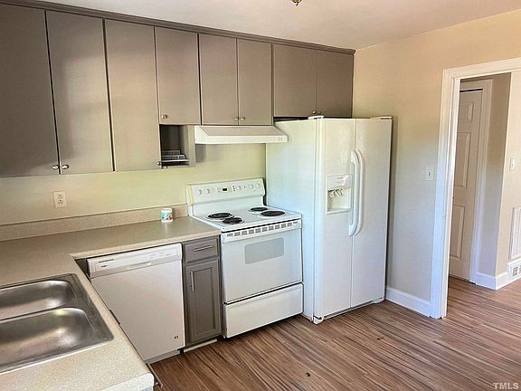 3rd image of 428 W Park St