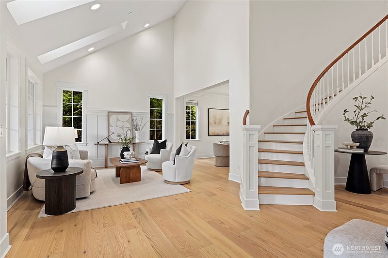 5th image of 16809 NE 120th Street