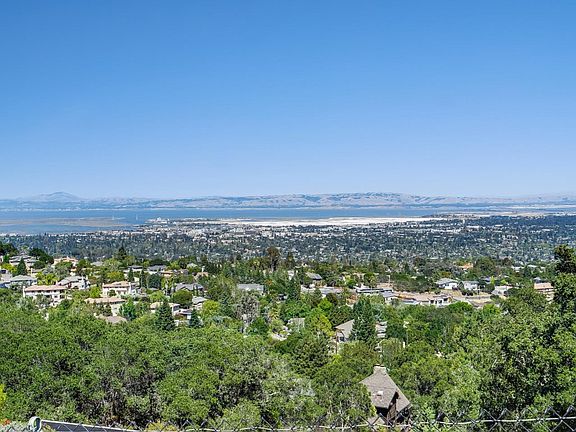 2nd image of 2 Summit Way
