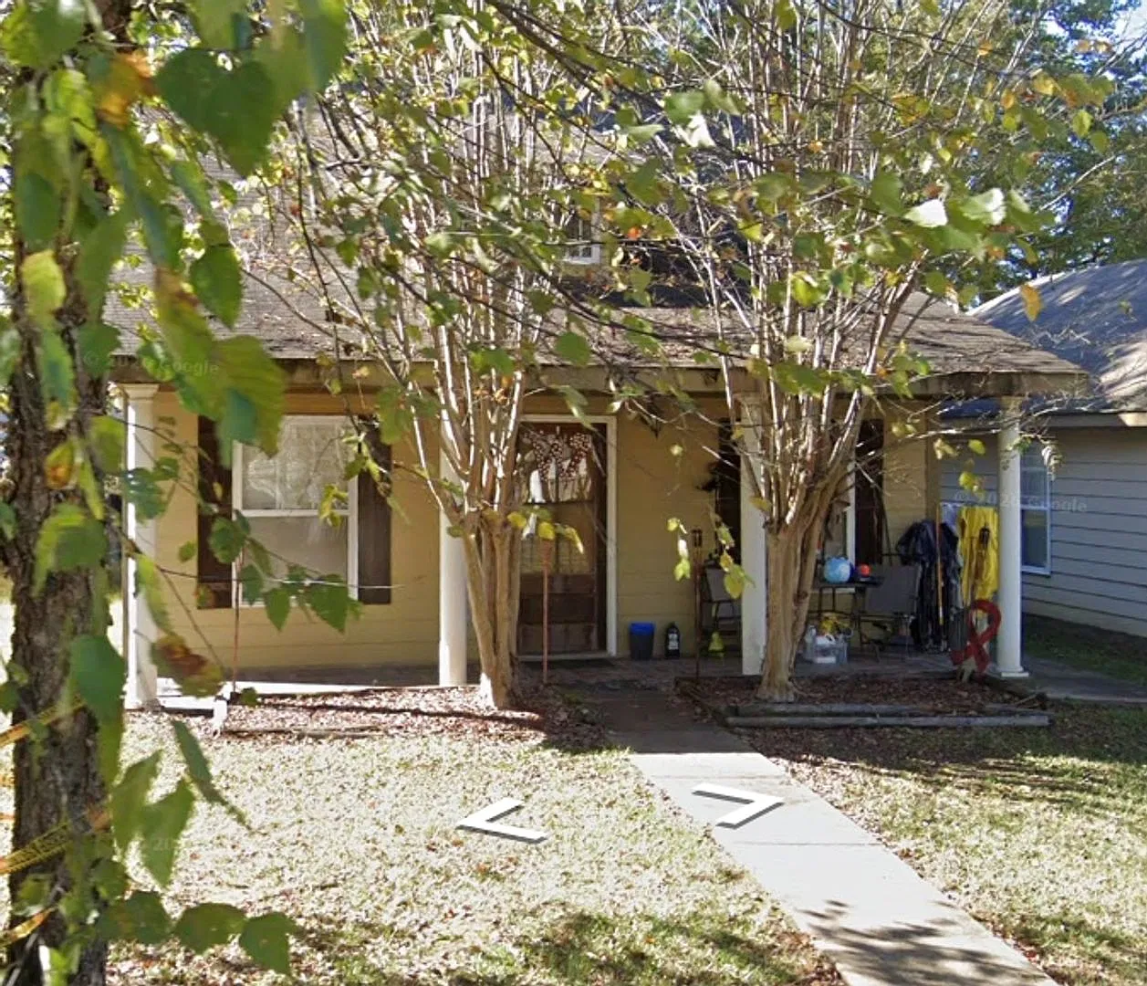 3 Bed/ 2 Bath — Photo 1