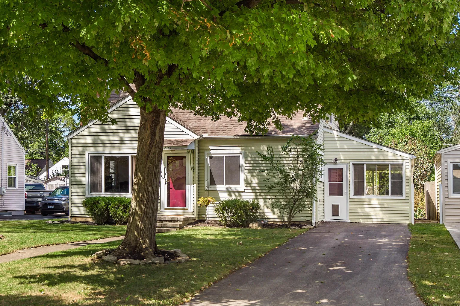2144 Ridgecliff Rd photo 1