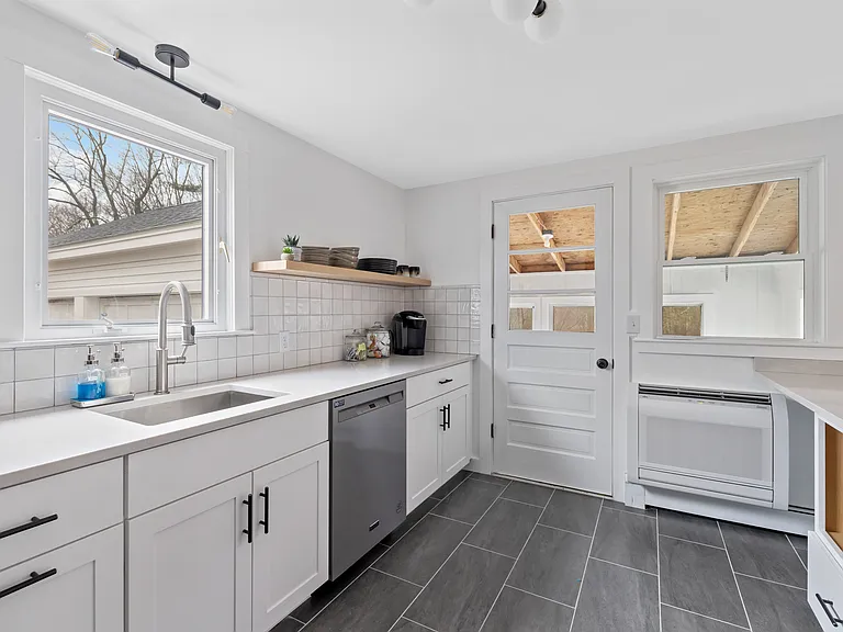 12 Woodside Dr — Photo 11